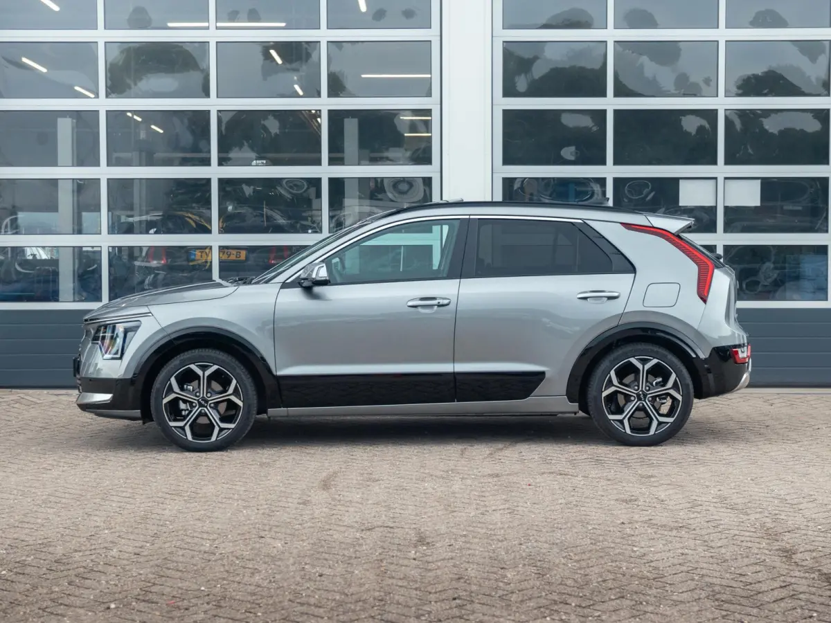 1.6 GDi Hybrid ExecutiveLine | Navi | Clima | Adapt. Cruise | 18" | Leder | Schuif/Kanteldak | Premium Audio | Apple Carplay | Camera | HUD | Stoel&Stuur Verw.
