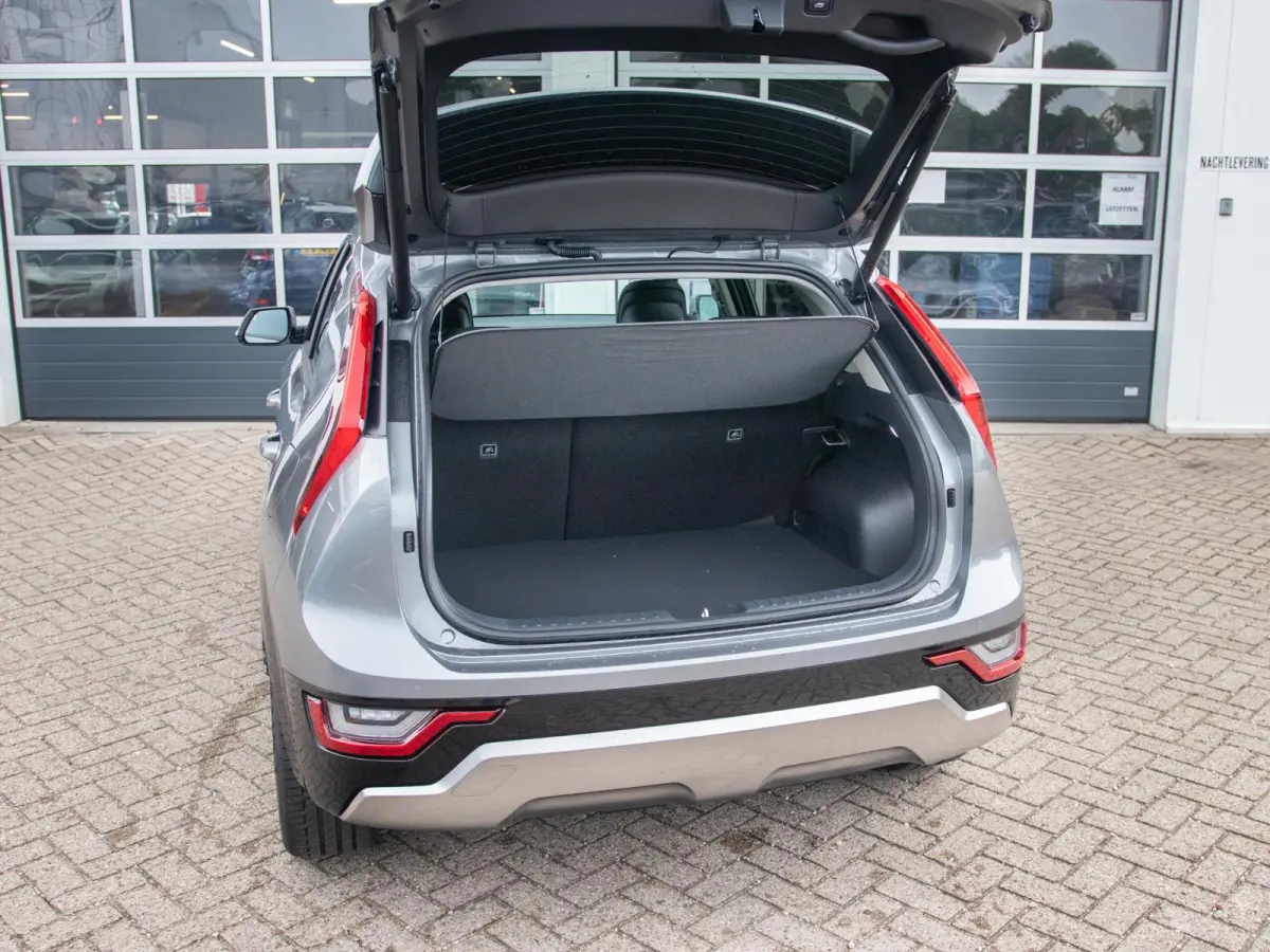 1.6 GDi Hybrid ExecutiveLine | Navi | Clima | Adapt. Cruise | 18" | Leder | Schuif/Kanteldak | Premium Audio | Apple Carplay | Camera | HUD | Stoel&Stuur Verw.