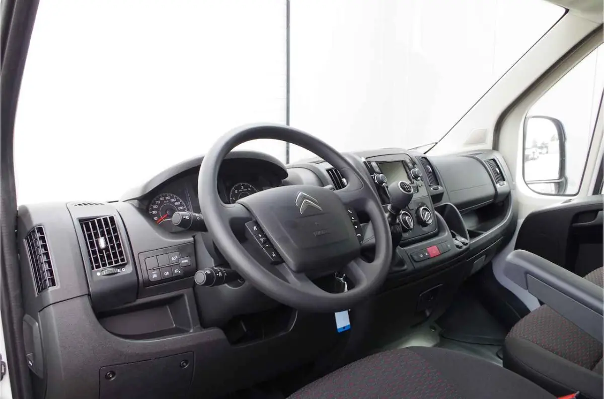 2.2 BlueHDi 140pk L2H2 Zwaar 3.5t > Trekhaak/Camera/Cruise control...