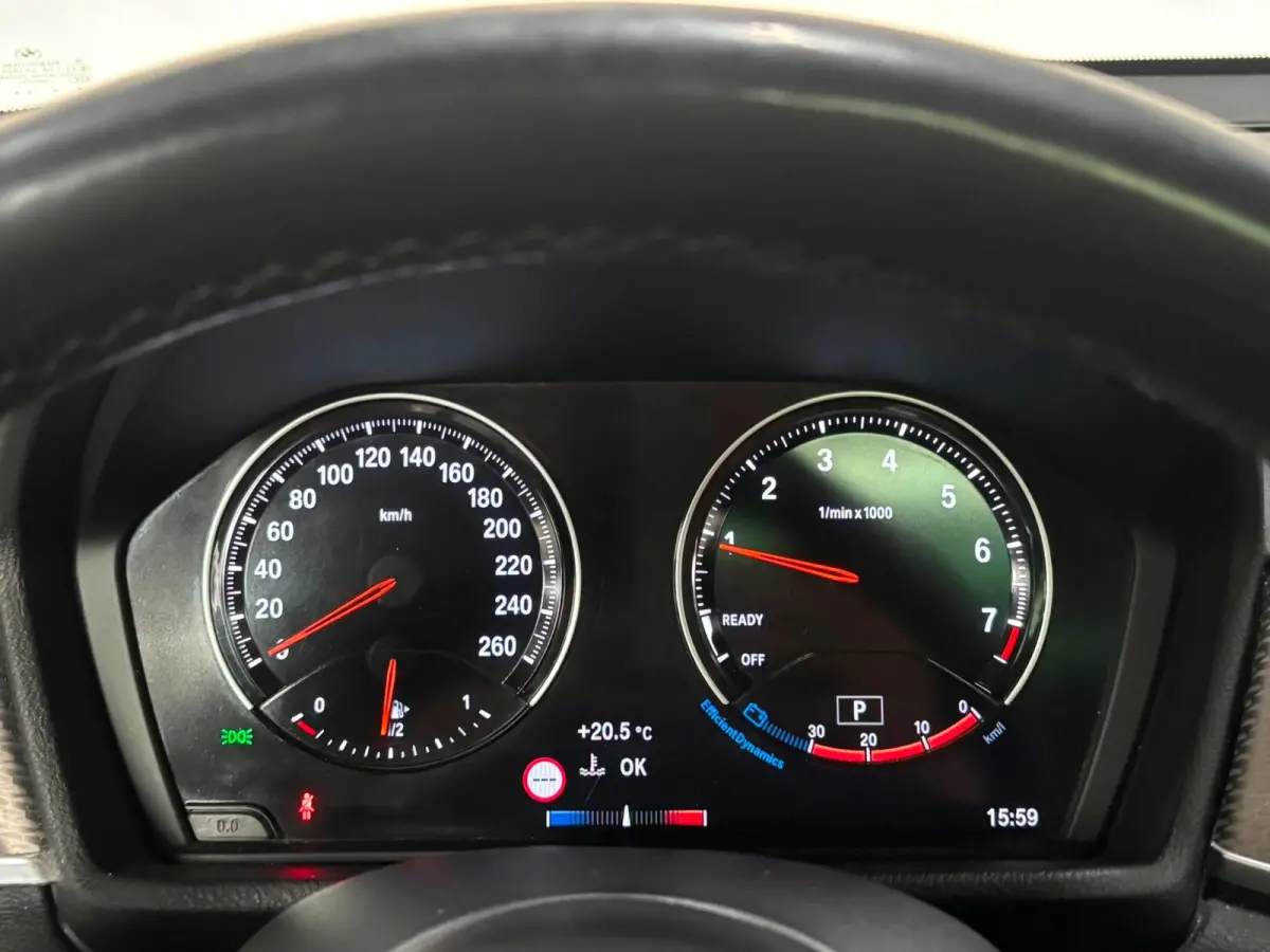SDrive18i - H&K - Pano - Stoelverwarming - Cruise