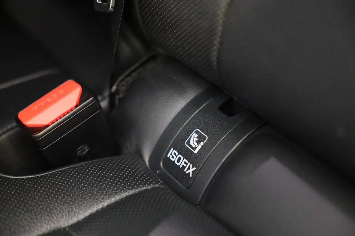 2.0 P400e R-Dynamic HSE / Acc / Lane Assist / Dode Hoek / 360 Camera / Memory / Meridian / Leder