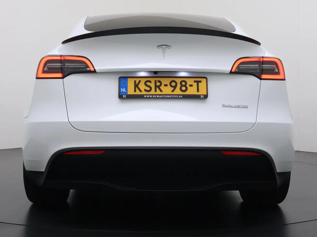 Performance AWD 75 kWh VAN:43.900,- VOOR:40.877,- UW HERFSTVOORDEEL:3.023,- SOH 94% | AFN. TREKHAAK | 21 INCH TURBINE VELGEN | TESLA GARANTIE T/M 01-2028 OF 80.000 KM | ACCU & AANDRIJFLIJN G