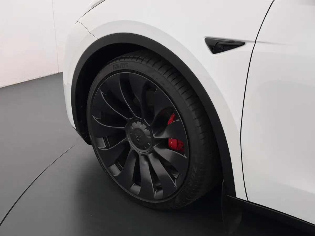 Performance AWD 75 kWh VAN:43.900,- VOOR:40.877,- UW HERFSTVOORDEEL:3.023,- SOH 94% | AFN. TREKHAAK | 21 INCH TURBINE VELGEN | TESLA GARANTIE T/M 01-2028 OF 80.000 KM | ACCU & AANDRIJFLIJN G