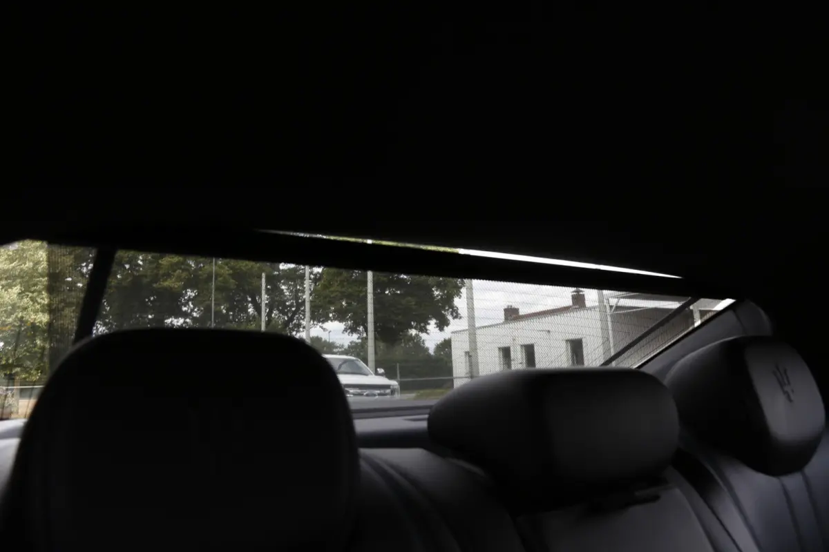 2.0 MHEV GranLusso*Perfect Maserati Onderh.*Softclose/Dubbel Glas/ACC met stuurhulp/H&K/DAB/Apple Carplay-Android/Keyless Entry+Go/Camera/Stoelverw./Stuurverw./Memorie/VOL*