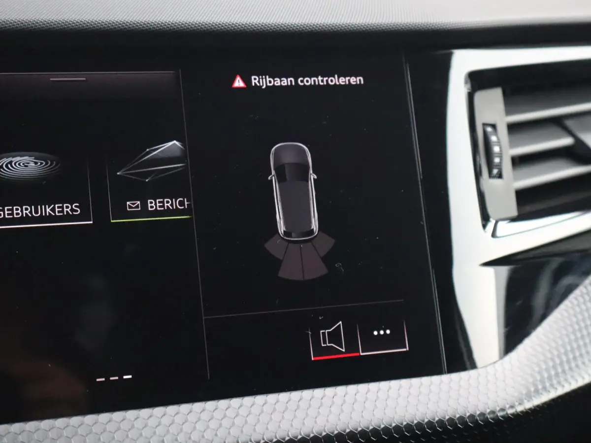 30 TFSI 115pk S-tronic Pro Line | Stoelverwarming |  Apple Carplay/Android Auto | 16" Velgen | Cruise Control |