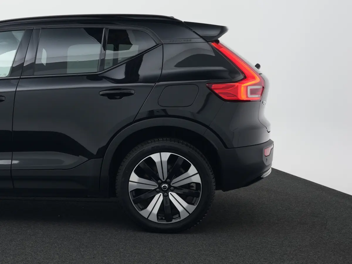 Twin AWD Plus | 408pk | Trekhaak | Warmtepomp | Adaptive Cruise | BLIS | Stoel- & Stuurwielverwarming | Getint glas | All Season