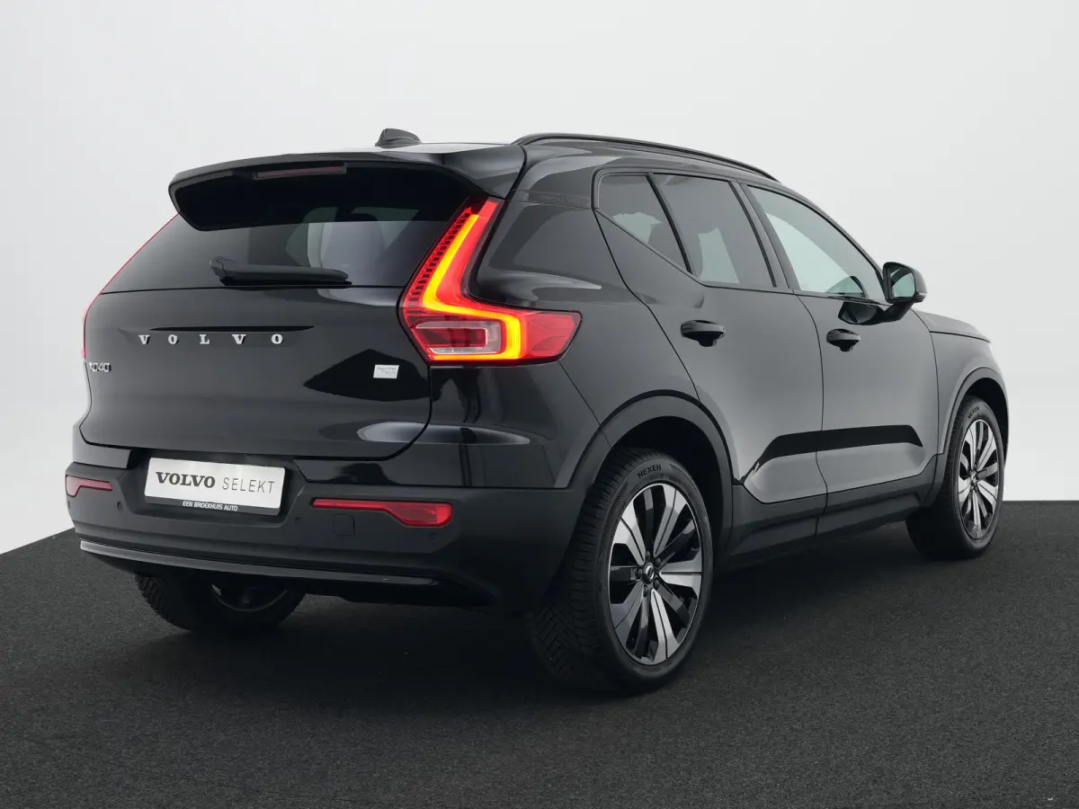 Twin AWD Plus | 408pk | Trekhaak | Warmtepomp | Adaptive Cruise | BLIS | Stoel- & Stuurwielverwarming | Getint glas | All Season