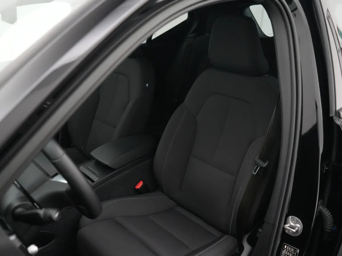 Twin AWD Plus | 408pk | Trekhaak | Warmtepomp | Adaptive Cruise | BLIS | Stoel- & Stuurwielverwarming | Getint glas | All Season