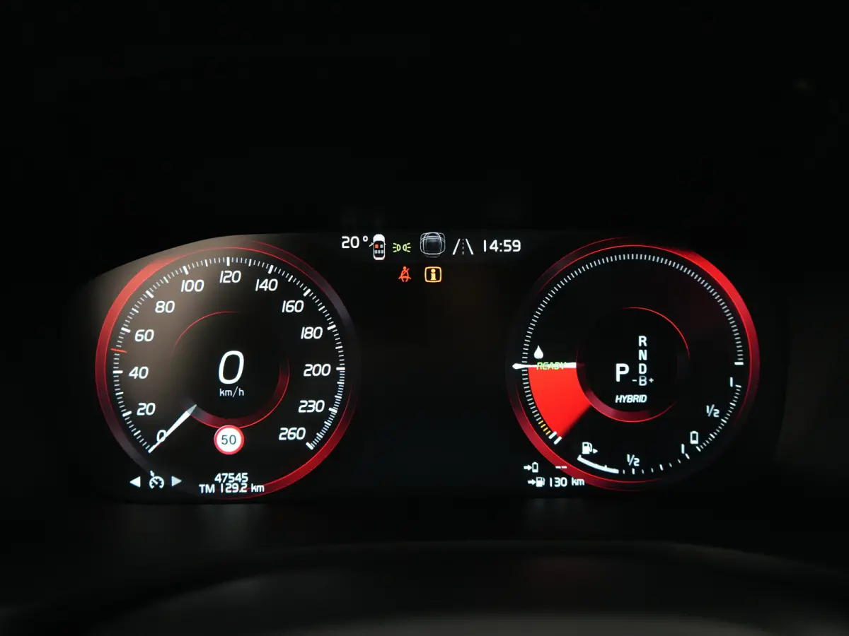 T8 Recharge AWD Plus Dark | Long Range | 455pk | 360° Camera | Privacy Glass | 19" | Elek bestuurderstoel | Keyless