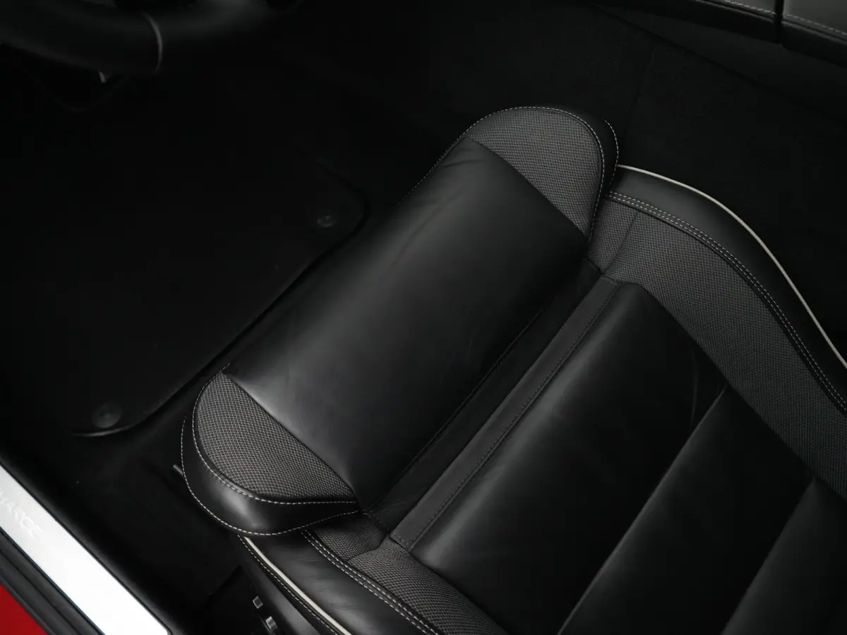 T8 Recharge AWD Plus Dark | Long Range | 455pk | 360° Camera | Privacy Glass | 19" | Elek bestuurderstoel | Keyless