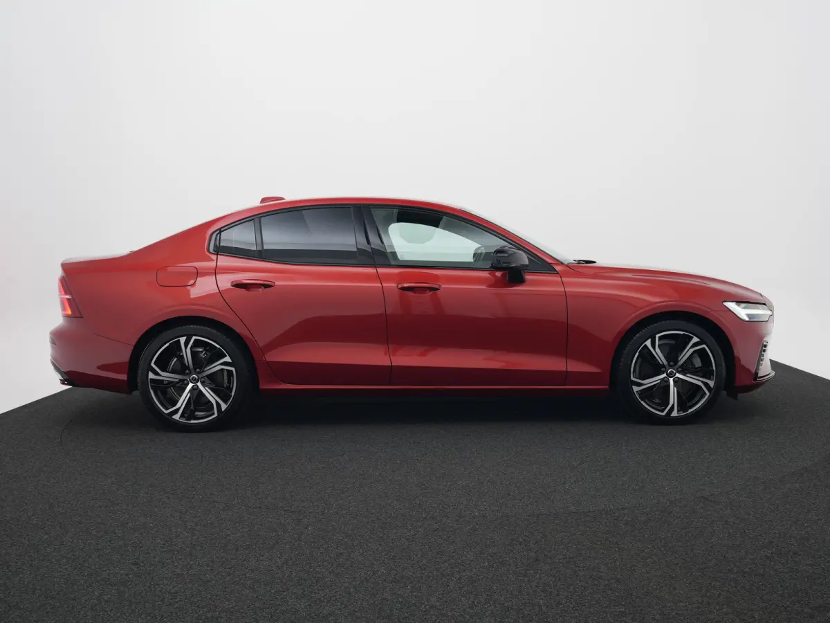 T8 Recharge AWD Plus Dark | Long Range | 455pk | 360° Camera | Privacy Glass | 19" | Elek bestuurderstoel | Keyless