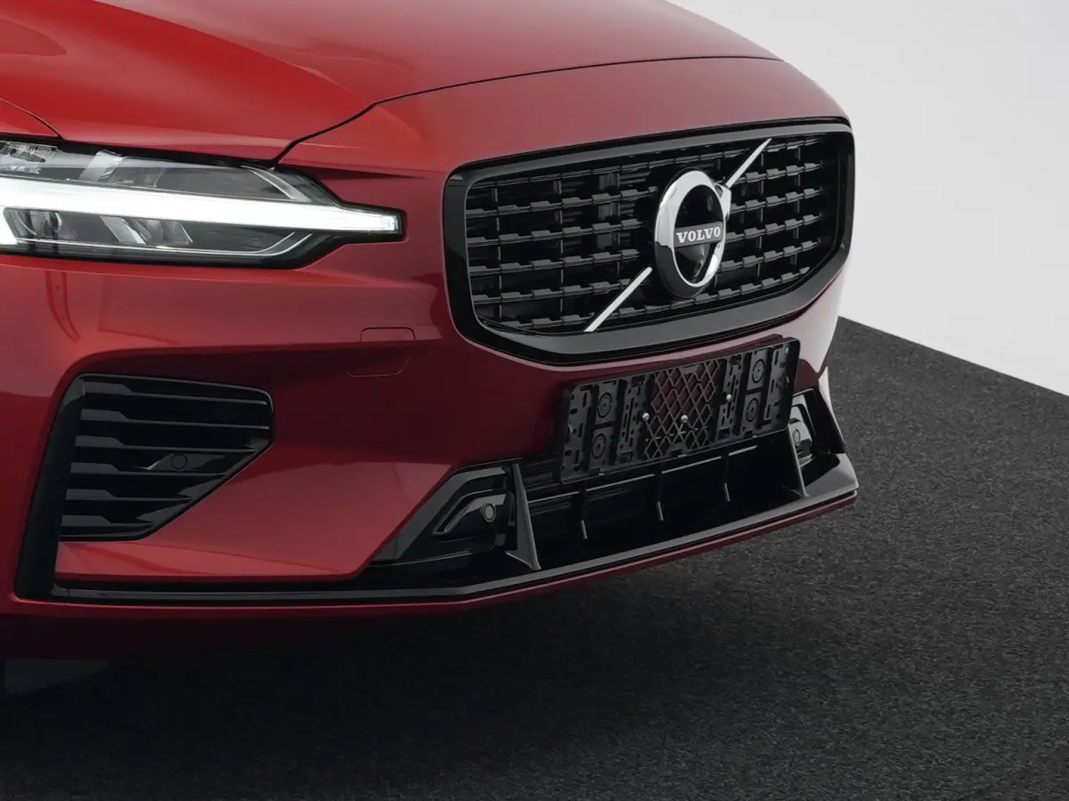 T8 Recharge AWD Plus Dark | Long Range | 455pk | 360° Camera | Privacy Glass | 19" | Elek bestuurderstoel | Keyless