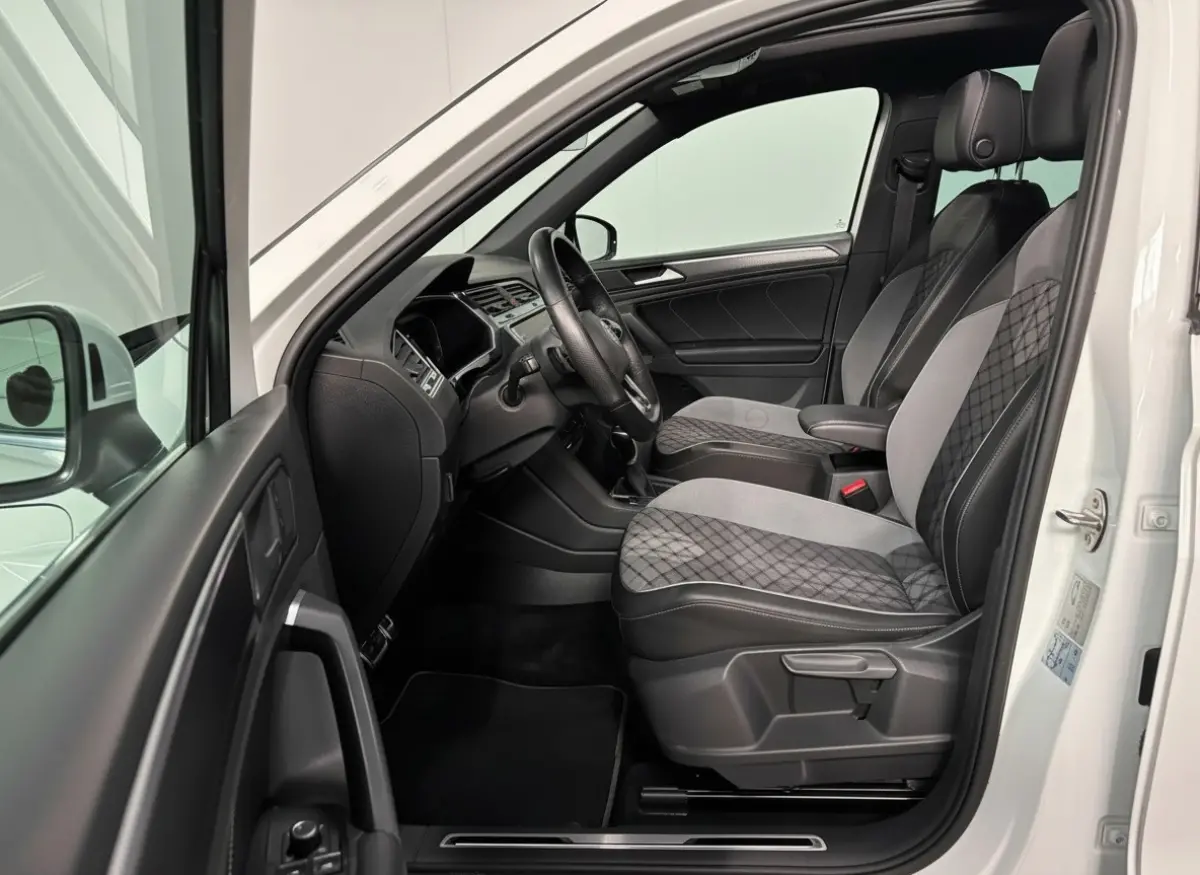 1.4 TSI eHybrid R-Line Business+ - Pano - ACC