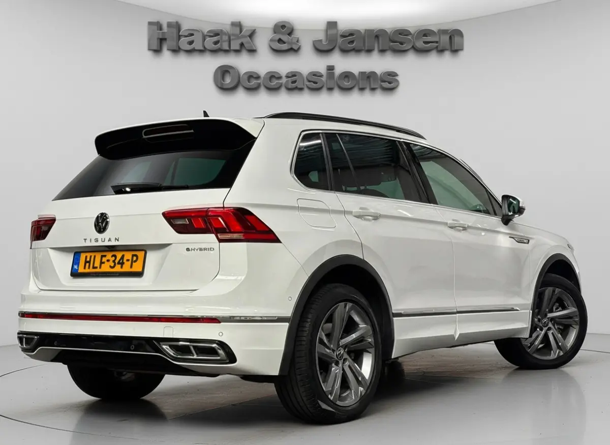 1.4 TSI eHybrid R-Line Business+ - Pano - ACC