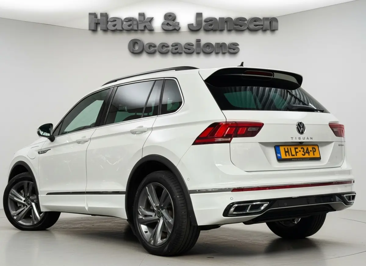 1.4 TSI eHybrid R-Line Business+ - Pano - ACC
