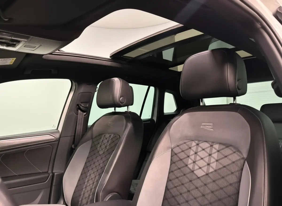 1.4 TSI eHybrid R-Line Business+ - Pano - ACC