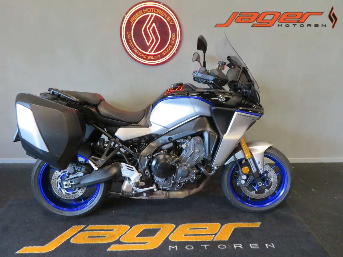 Yamaha Tracer 9 2023 Benzine Onbekend leasen