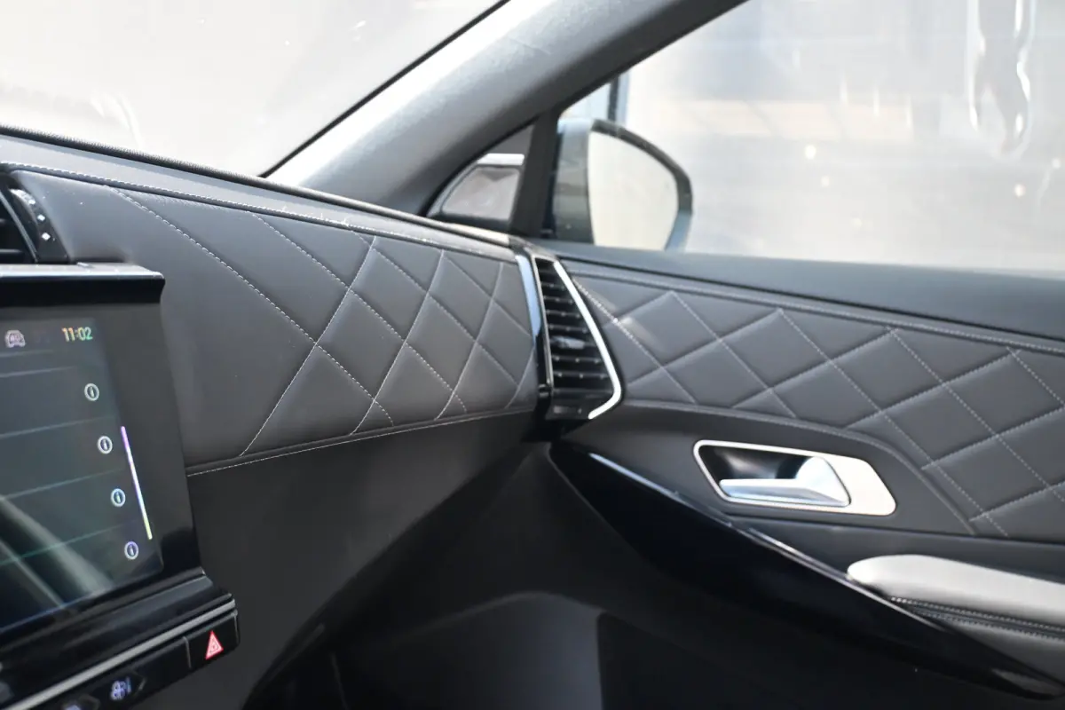1.6 PHEV 300 4x4 Pallas | Schuif-/Kanteldak | Vol-Leder | Navigatie | Achteruitrijcamera | Elektr. Stoelen | Stoel/Stuurverwarming | !!