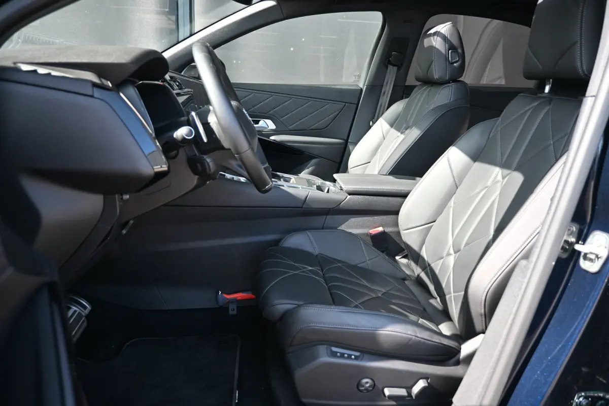 1.6 PHEV 300 4x4 Pallas | Schuif-/Kanteldak | Vol-Leder | Navigatie | Achteruitrijcamera | Elektr. Stoelen | Stoel/Stuurverwarming | !!