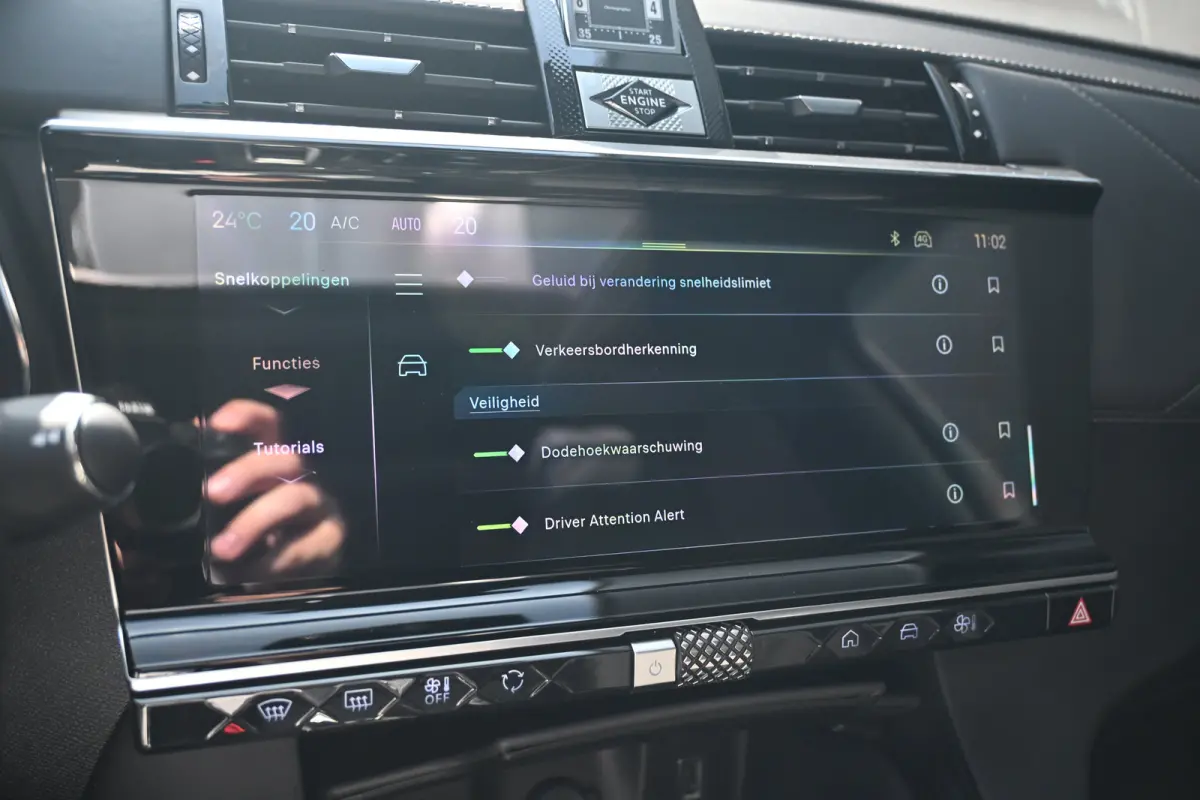 1.6 PHEV 300 4x4 Pallas | Schuif-/Kanteldak | Vol-Leder | Navigatie | Achteruitrijcamera | Elektr. Stoelen | Stoel/Stuurverwarming | !!