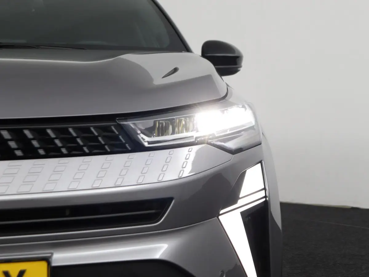 techno full hybrid E-Tech 160 | Google Navigatie | Parkeercamera | Climate Control |