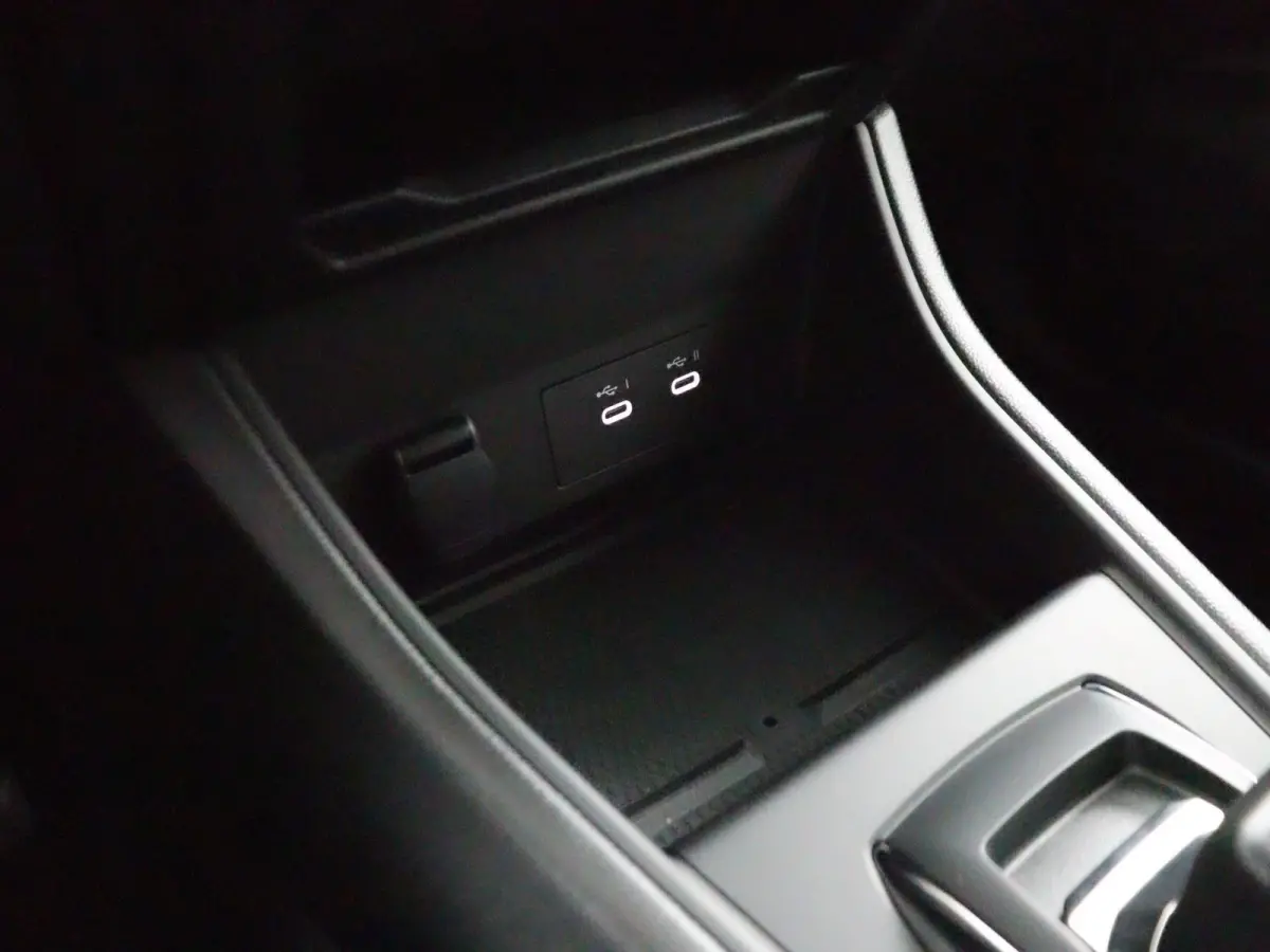 techno full hybrid E-Tech 160 | Google Navigatie | Parkeercamera | Climate Control |