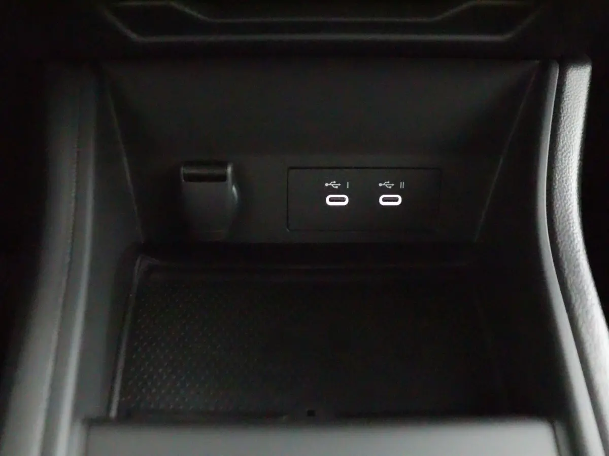 techno full hybrid E-Tech 160 | Google Navigatie | Parkeercamera | Climate Control |