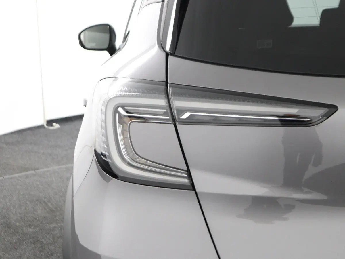 techno full hybrid E-Tech 160 | Google Navigatie | Parkeercamera | Climate Control |