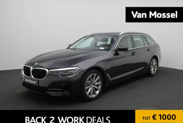 530e xDrive Executive AUTOMAAT | ADAPTIEVE CRUISE | LEDER | NAVIGATIE | ELEKTRISCHE KOFFERKLEP | LED | CAMERA | STOELVERWARMING | CLIMA | 12 MAANDEN BOVAG GARANTIE