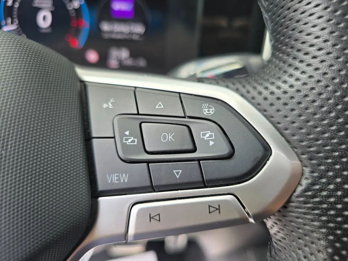 1.5 eTSI R-Line Business Full/ Pano/Trekhaak/Keyless/Grote scherm/Full