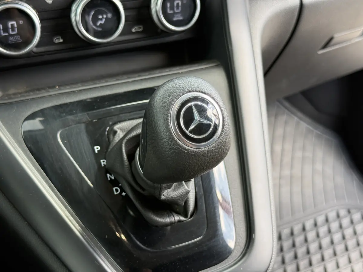 112 51 kWh L1 284kkm WLTP Camera MBUX 75kW Snelladen Apple Carplay Cruise Control