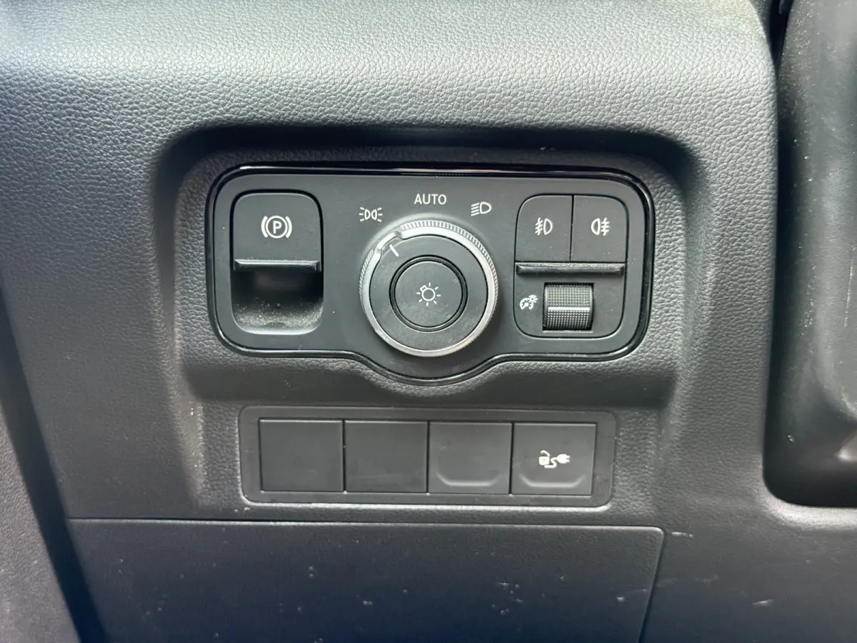 112 51 kWh L1 284kkm WLTP Camera MBUX 75kW Snelladen Apple Carplay Cruise Control