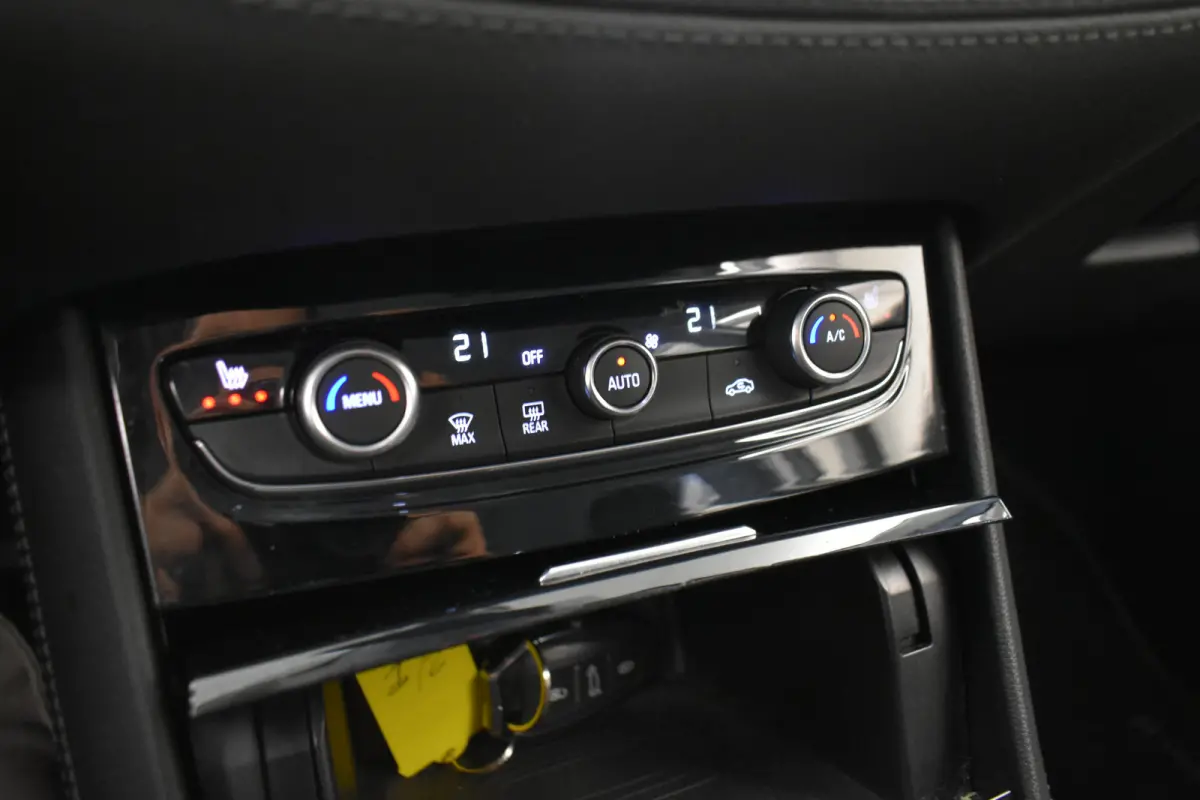 1.2 Turbo Innovation 130Pk Carplay Navi EL aKlep Stoel verwarming