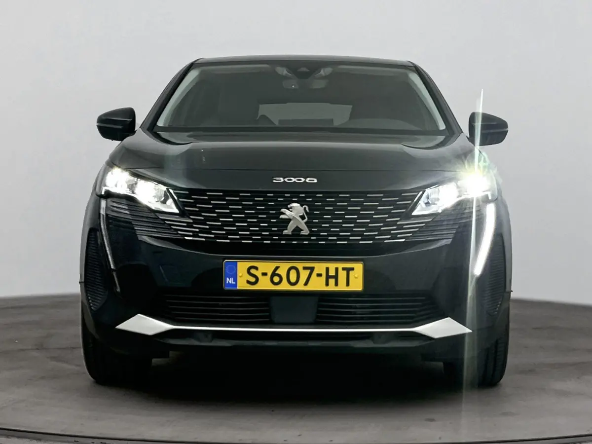 SUV 300 pk HYbrid4 Allure | Accu 92% | Trekhaak afneembaar | Navigatie | Carplay | Camera | Dodehoekbewaking | Stoelverwarming voor