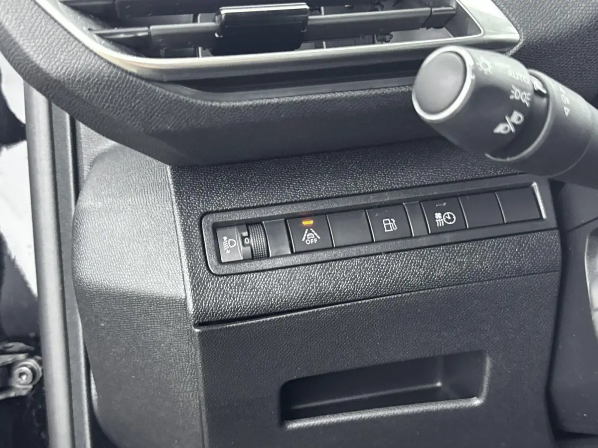 SUV 300 pk HYbrid4 Allure | Accu 92% | Trekhaak afneembaar | Navigatie | Carplay | Camera | Dodehoekbewaking | Stoelverwarming voor