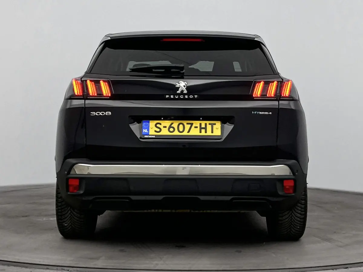 SUV 300 pk HYbrid4 Allure | Accu 92% | Trekhaak | Navigatie | Carplay | Camera | Dodehoekbewaking | Stoelverwarming voor