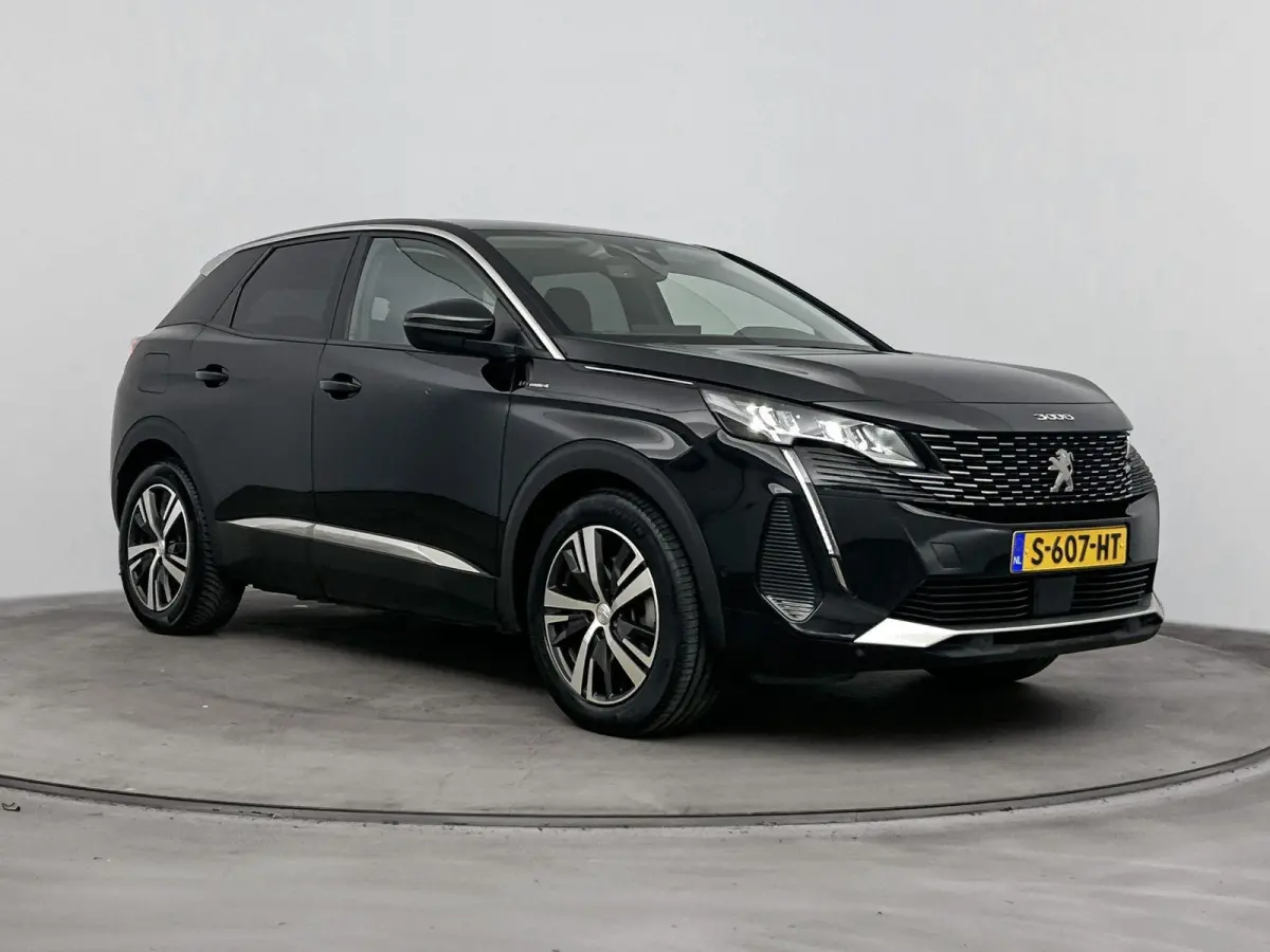 SUV 300 pk HYbrid4 Allure | Accu 92% | Trekhaak afneembaar | Navigatie | Carplay | Camera | Dodehoekbewaking | Stoelverwarming voor