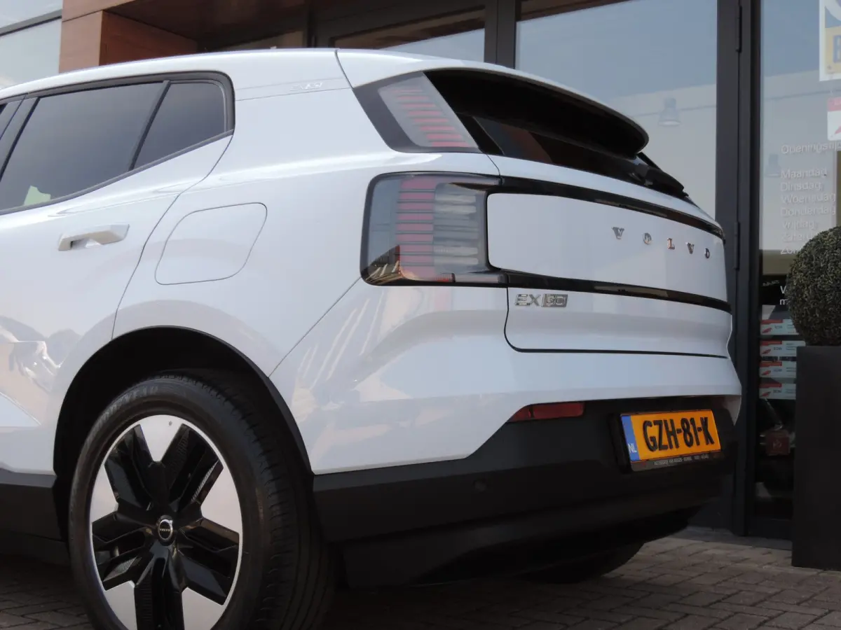 Single Motor Extended Range Core 69 kWh 19.000km | NLauto | 1e Eig | SOH 98.65% | LED kopl | Dodehoek | Adapt.cruise