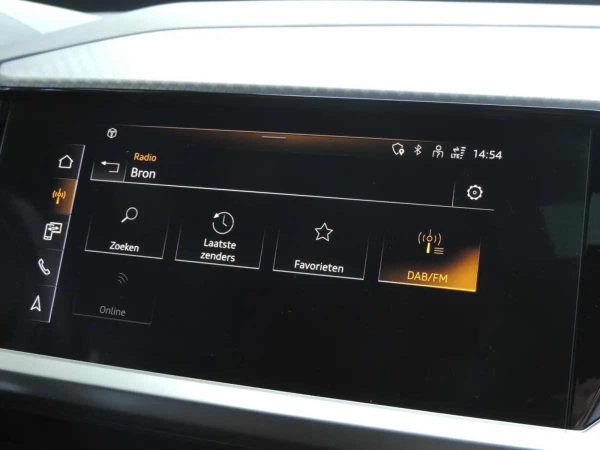 35 Launch edition Advanced Plus 55 kWh 63.000km | SOH 89.51% | Panodak | ECC | LED kopl | ACC | Stoelverw | Camera