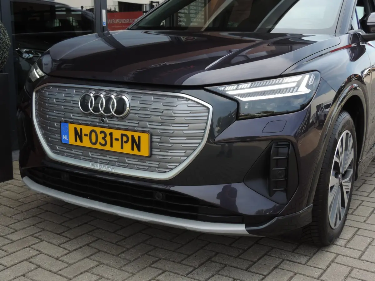 35 Launch edition Advanced Plus 55 kWh 63.000km | SOH 89.51% | Panodak | ECC | LED kopl | ACC | Stoelverw | Camera