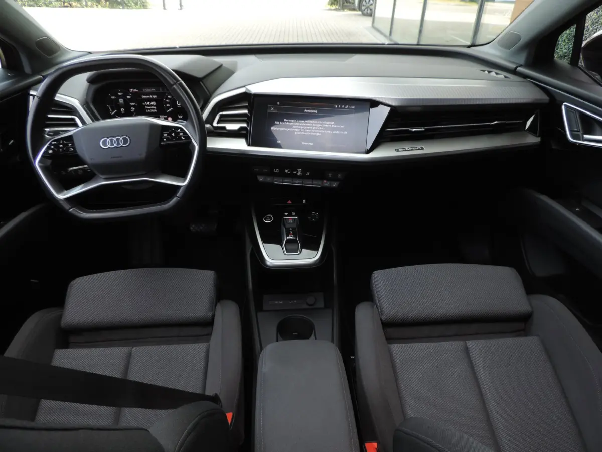 35 Launch edition Advanced Plus 55 kWh 63.000km | SOH 89.51% | Panodak | ECC | LED kopl | ACC | Stoelverw | Camera