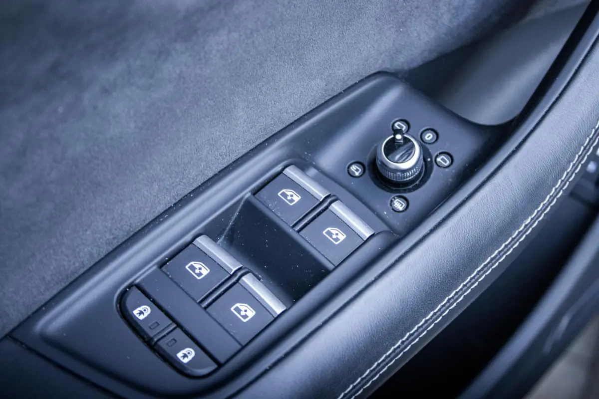 SQ7 4.0 TFSI Quattro 7-Zits | KERAMISCH | PANO | B&O | CARBON | ALCANTARA HEMEL
