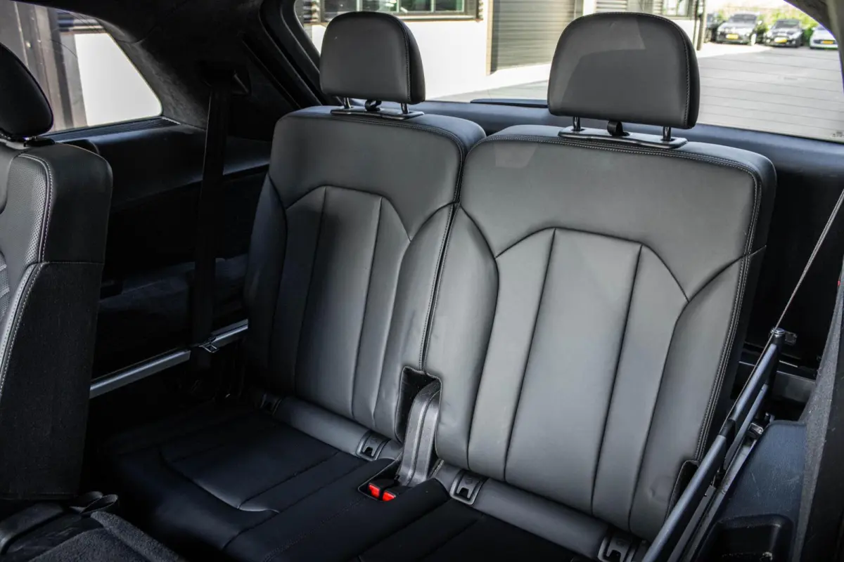 SQ7 4.0 TFSI Quattro 7-Zits | KERAMISCH | PANO | B&O | CARBON | ALCANTARA HEMEL