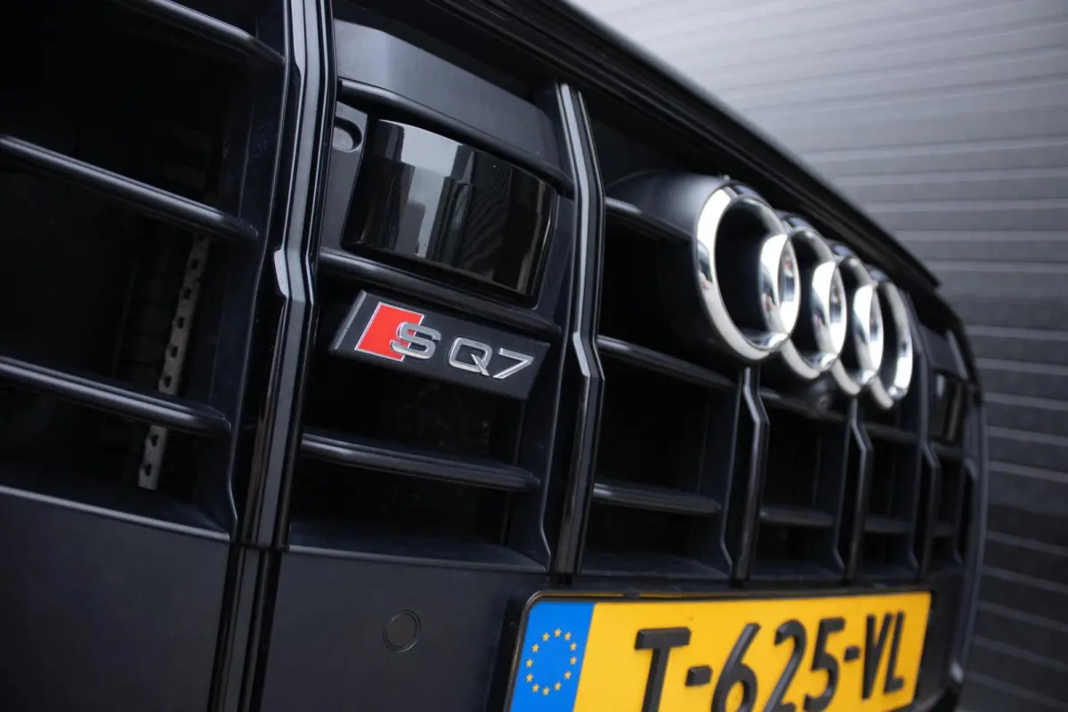 SQ7 4.0 TFSI Quattro 7-Zits | KERAMISCH | PANO | B&O | CARBON | ALCANTARA HEMEL