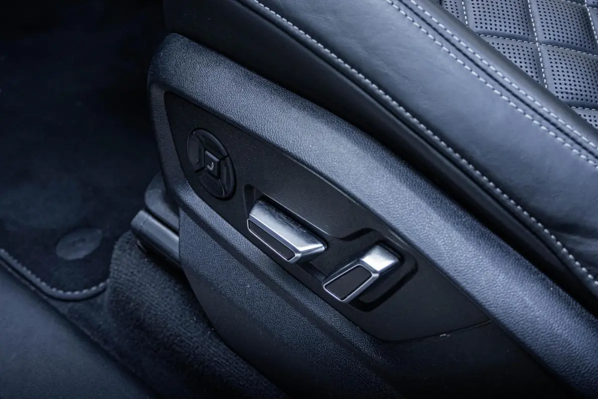 SQ7 4.0 TFSI Quattro 7-Zits | KERAMISCH | PANO | B&O | CARBON | ALCANTARA HEMEL