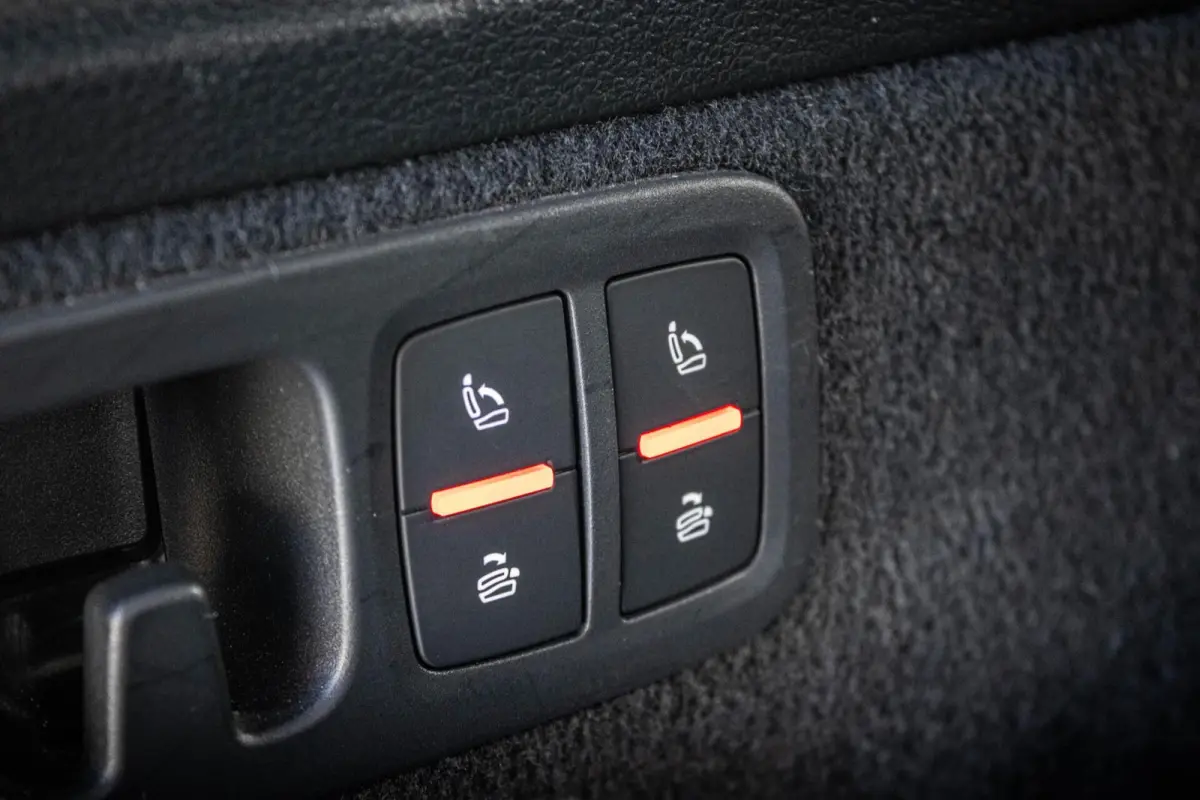 SQ7 4.0 TFSI Quattro 7-Zits | KERAMISCH | PANO | B&O | CARBON | ALCANTARA HEMEL