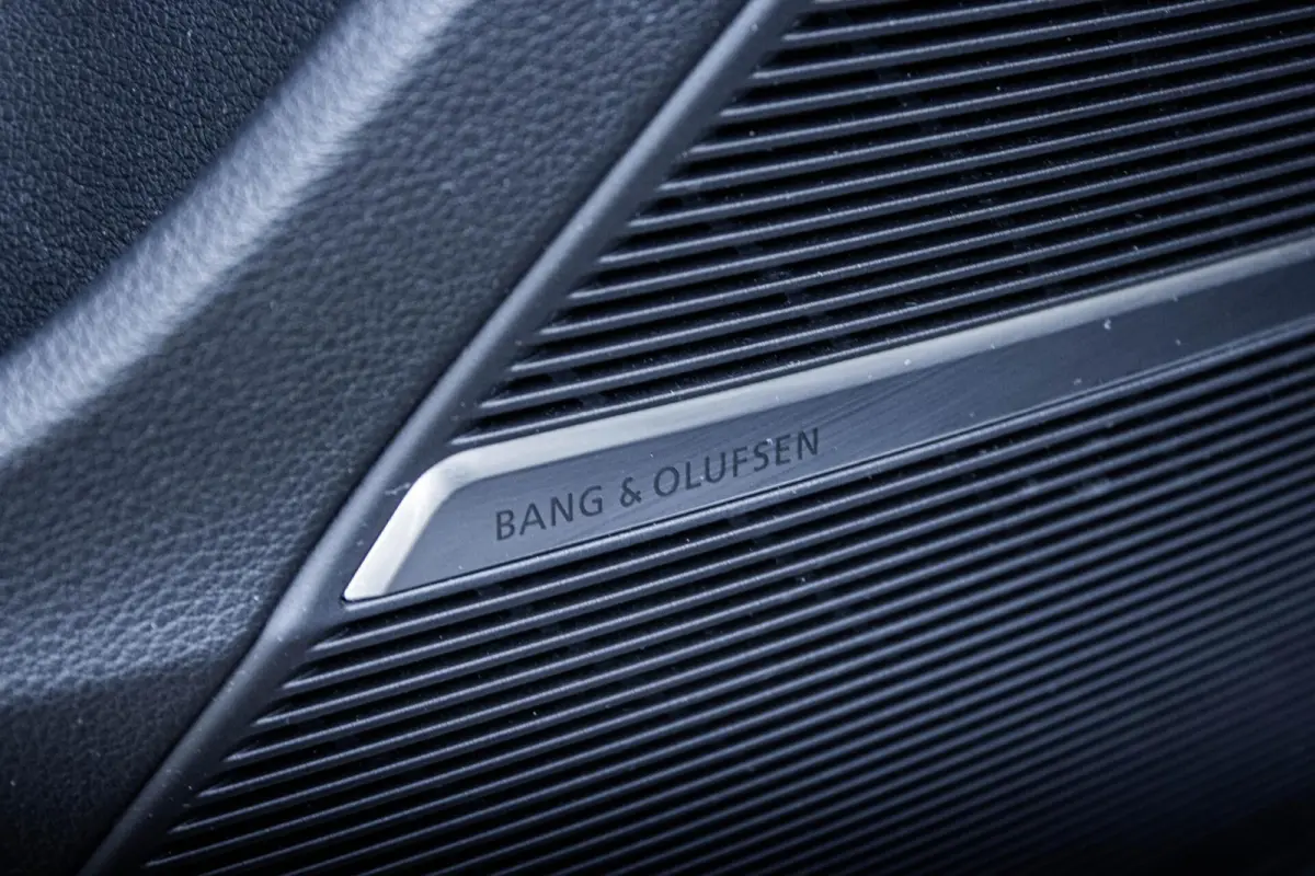 SQ7 4.0 TFSI Quattro 7-Zits | KERAMISCH | PANO | B&O | CARBON | ALCANTARA HEMEL