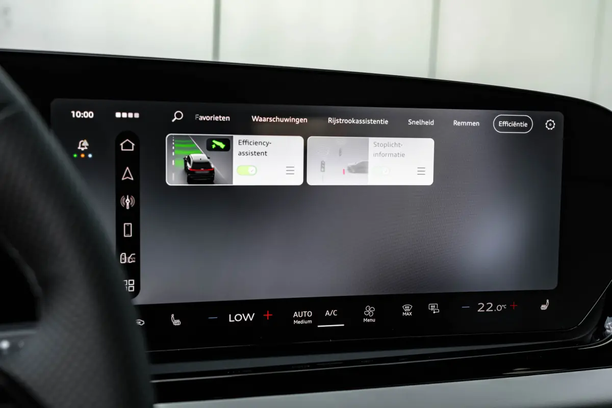 S edition | Adaptive cruise control | Aluminium optiek in het interieur | Audi smartphone interface