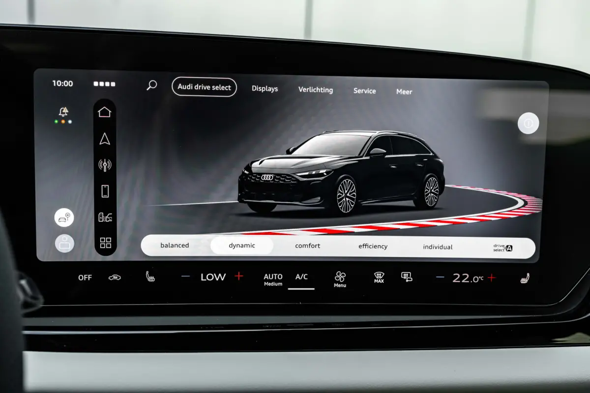 S edition | Adaptive cruise control | Aluminium optiek in het interieur | Audi smartphone interface