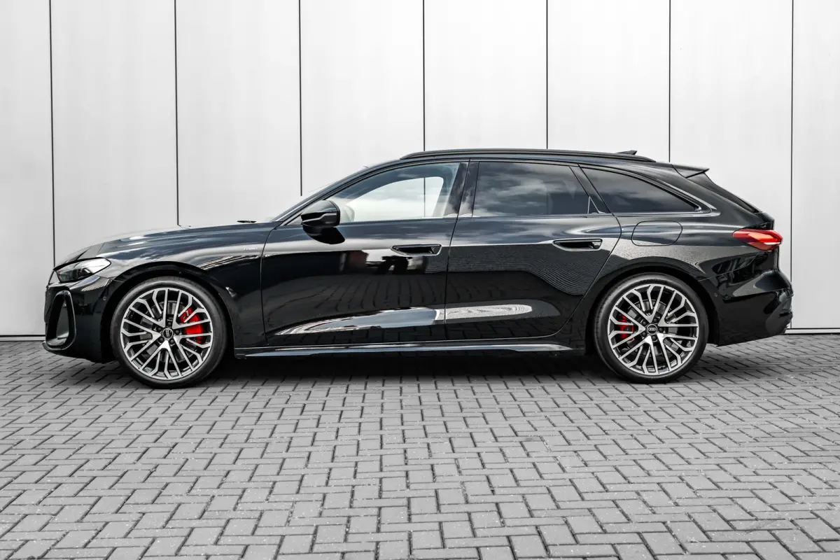 S edition | Adaptive cruise control | Aluminium optiek in het interieur | Audi smartphone interface